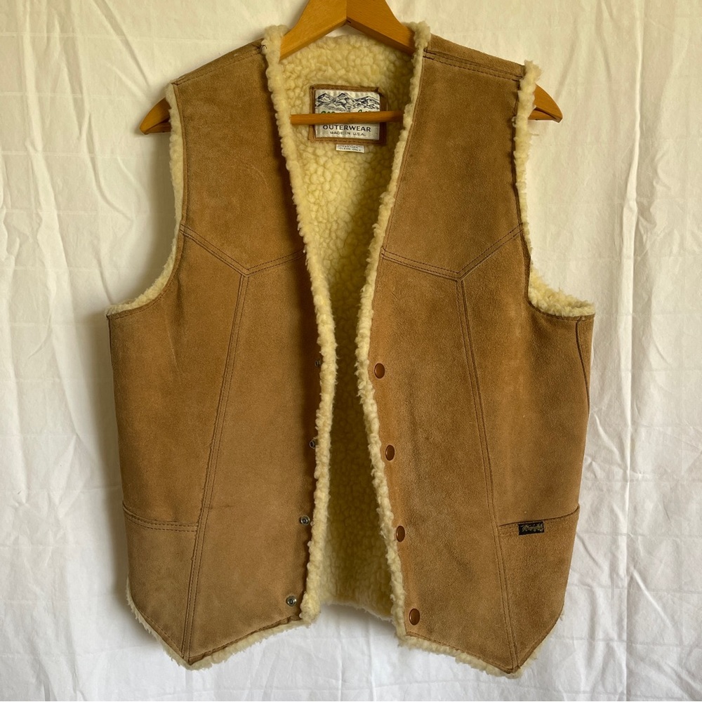 VINTAGE Made in the USA Wrangler Sherpa Vest